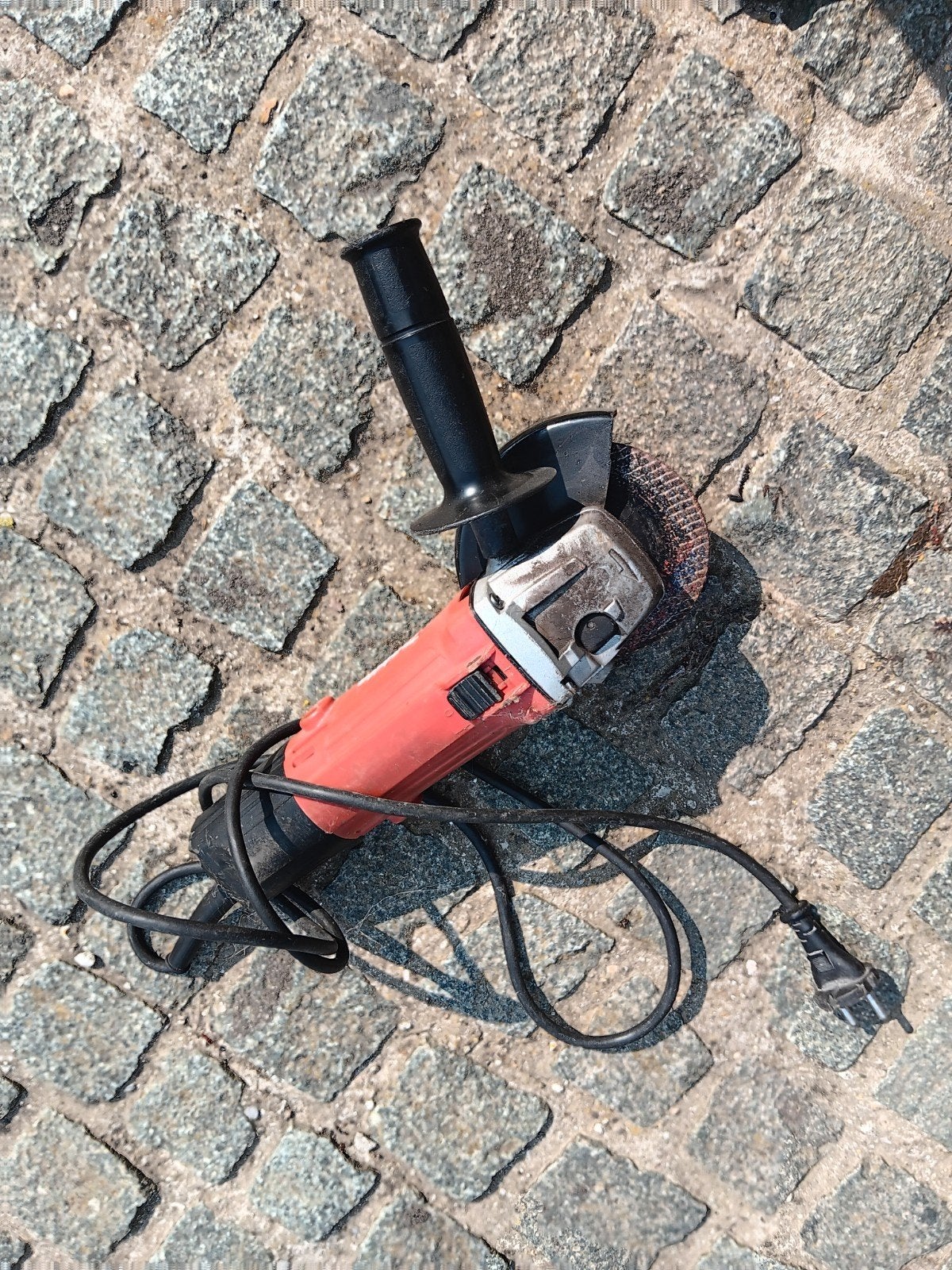 Makita ME 9503R slijpmachine, Doe-het-zelf en Bouw, Gereedschap | Slijpmachines, Ophalen