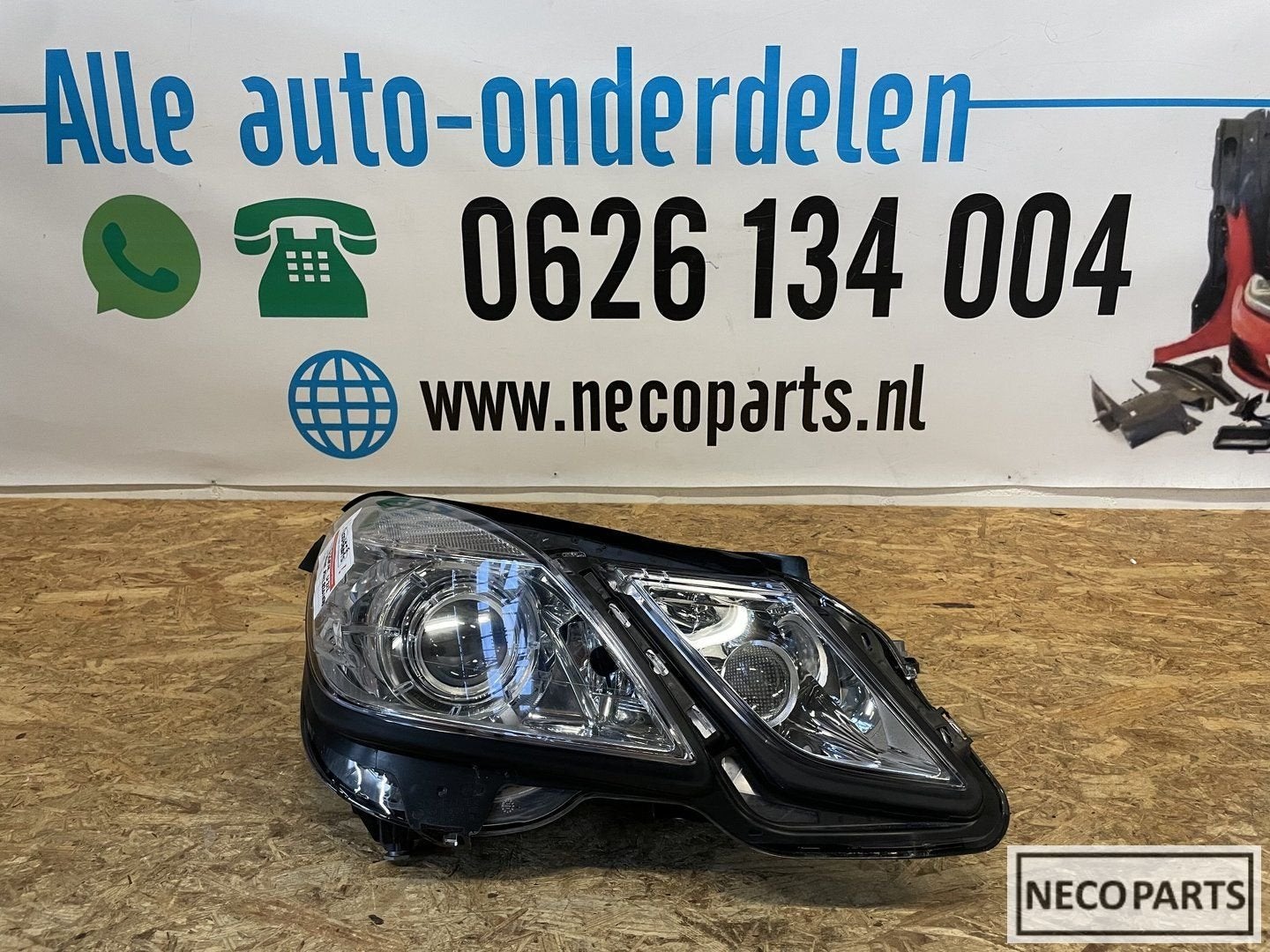 E KLASSE W212 XENON KOPLAMP RECHTS ORIGINEEL A2128201039KZ, Utilisé, -, -, Enlèvement ou Envoi