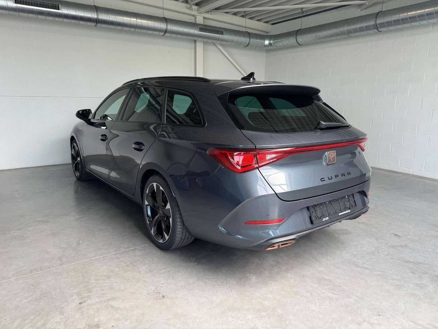 CUPRA Leon Leon ST e-Hybrid 1.4 DSG - 18" velgen -, Autos, 1395 cm³, Argent ou Gris, Achat, Entreprise