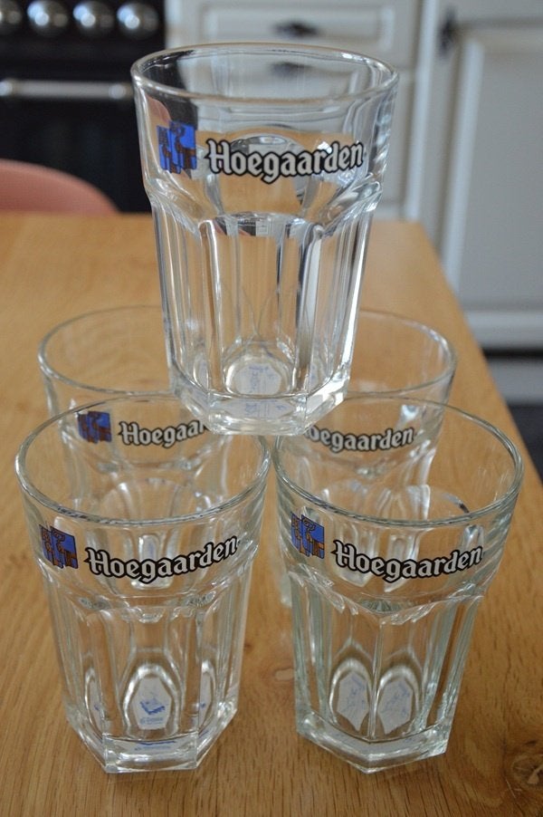 Hoegaarden bierglazen (collectors item), Ophalen of Verzenden, Zo goed als nieuw, Bierglas