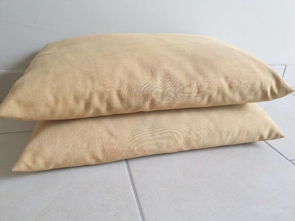 2 coussins jaunes robustes sans fermeture éclair L 47 x L 34, Enlèvement