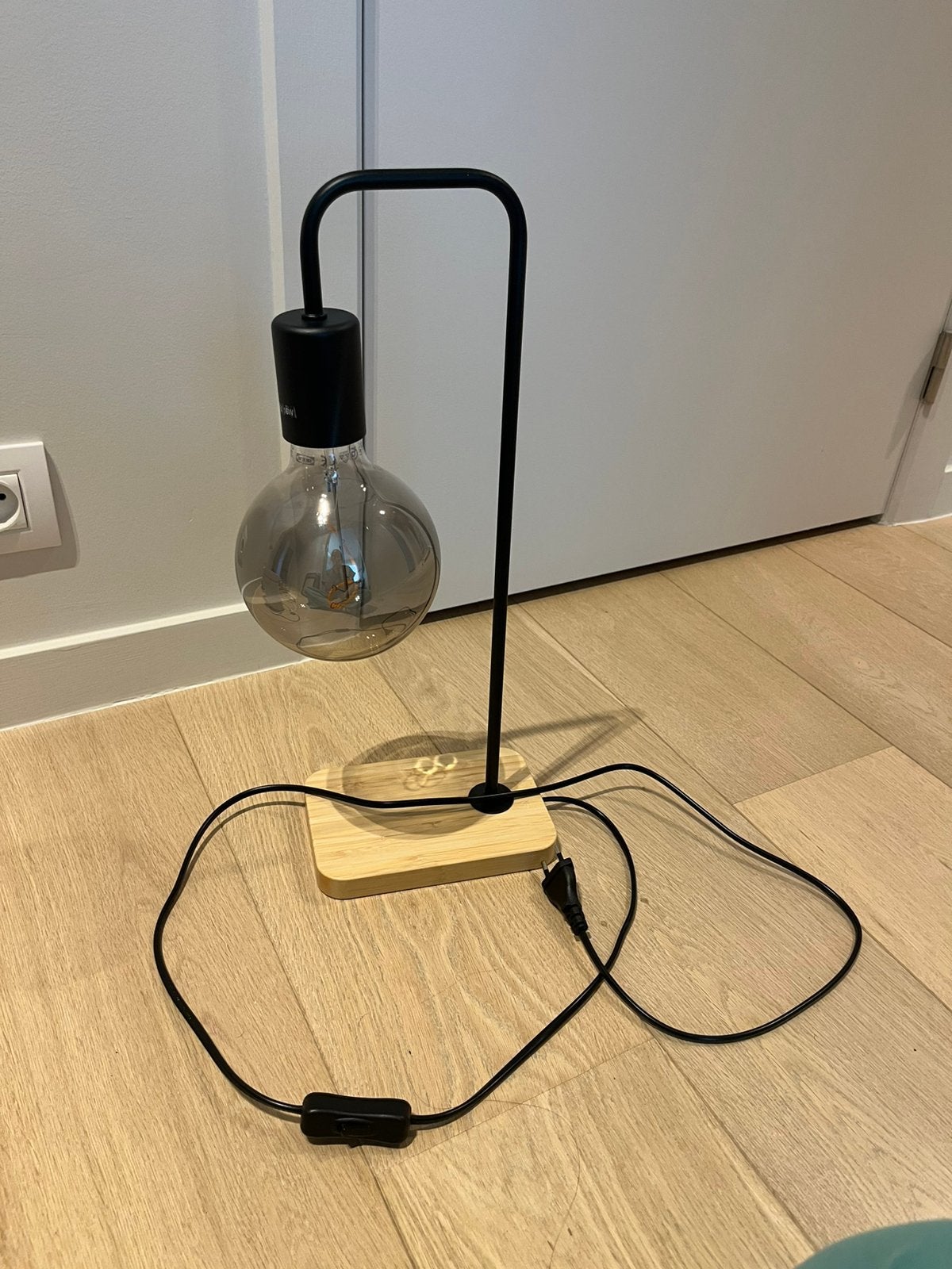 À donner - lampe de chevet IKEA, Enlèvement, Comme neuf, Lampe de chevet, IKEA