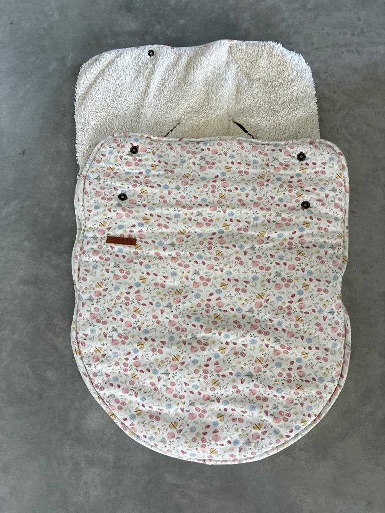 Little Dutch Voetenzak: flowers & butterflies, Kinderen en Baby's, Dekens, Slaapzakjes en Inbakerproducten, Zo goed als nieuw