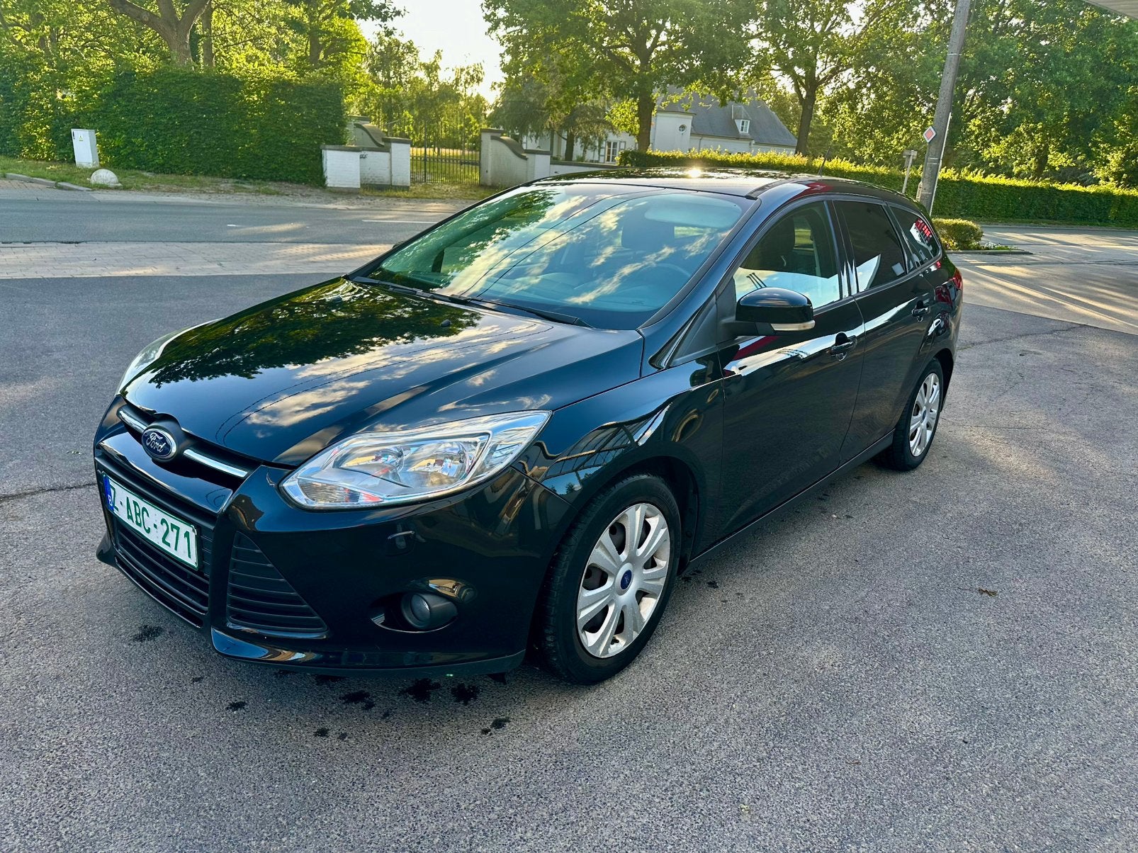 Ford Focus 2013 Euro 5 1.0 benzine Turbo perfecte staat, Auto's, Stof, 0 kW, Zwart, Particulier