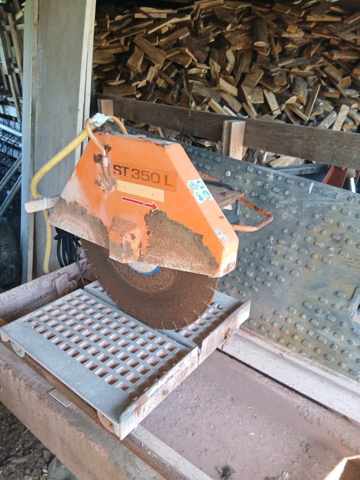 Tafelzaag golz, Ophalen