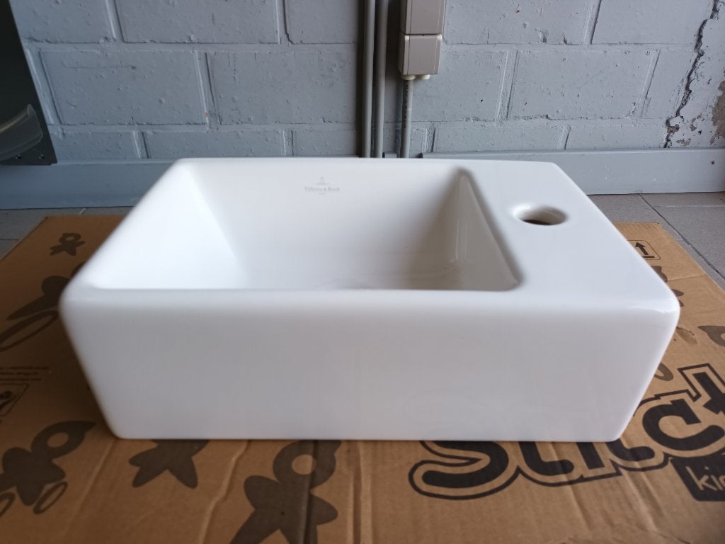 Handenwasser, Doe-het-zelf en Bouw, Sanitair, Ophalen, Nieuw, Steen, Wastafel