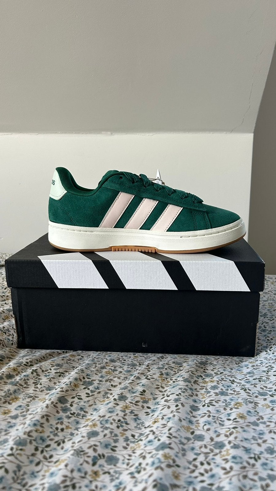 Adidas grand court aplha 00’s m39, Neuf, Rose, Sneakers et Baskets, Enlèvement