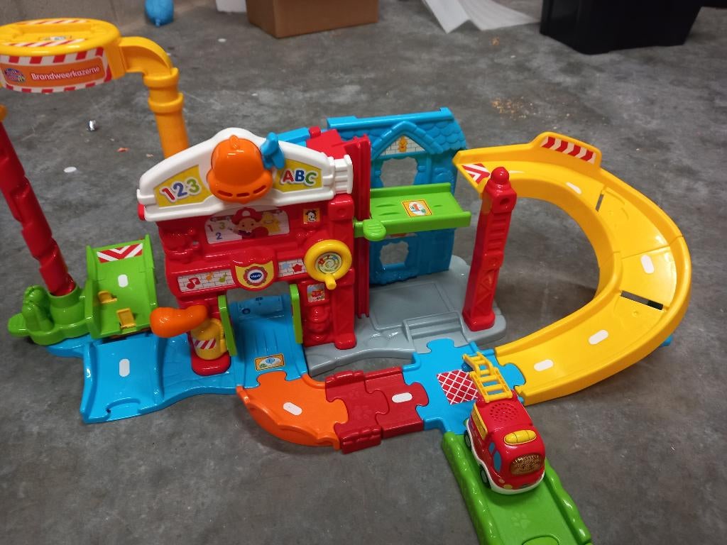 Vtech brandweerkazerne en boomhut, Kinderen en Baby's, Ophalen