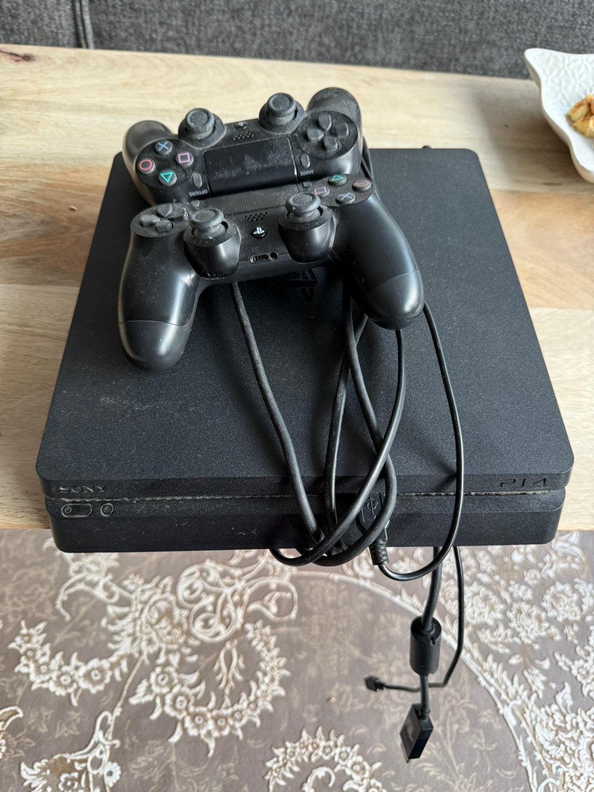 Playstation 4 met 2 consoles, Games en Spelcomputers, Spelcomputers | Sony PlayStation 4, Ophalen, Zo goed als nieuw