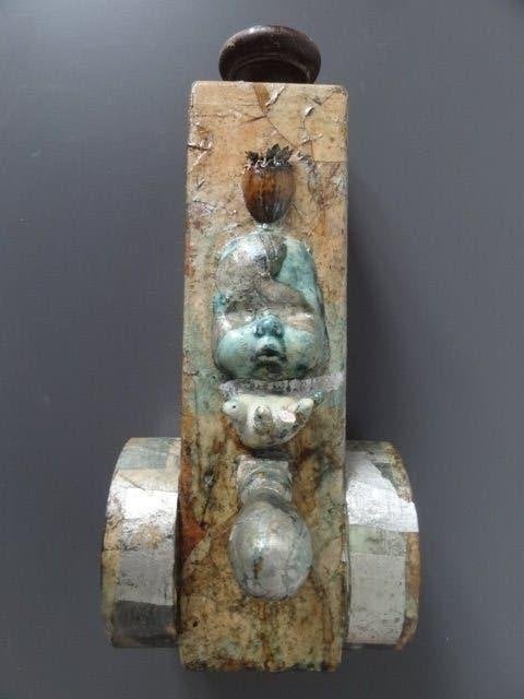 objet d'art, assemblage à l'aide de matériaux divers, Statue, Europe, Scène, Brutaliste