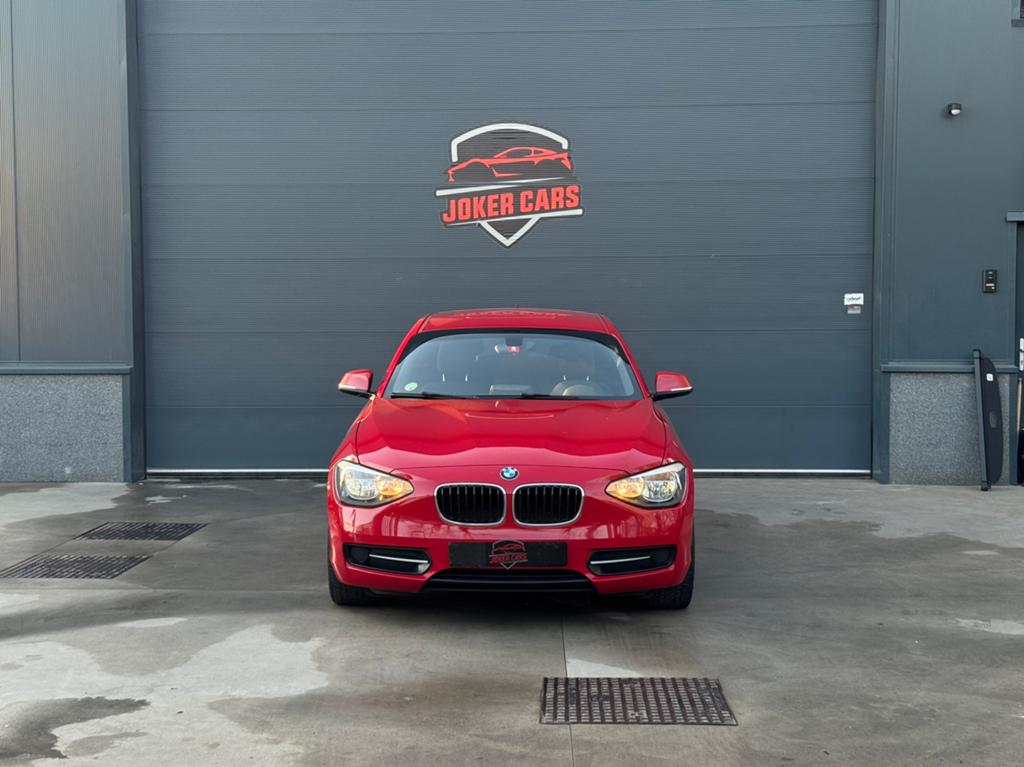 BMW 116d EfficientDynamics Edition Airco Navi, Auto's, https://public.car-pass.be/vhr/ac0d4252-6017-499c-9ee5-5313171328b1, Euro 5