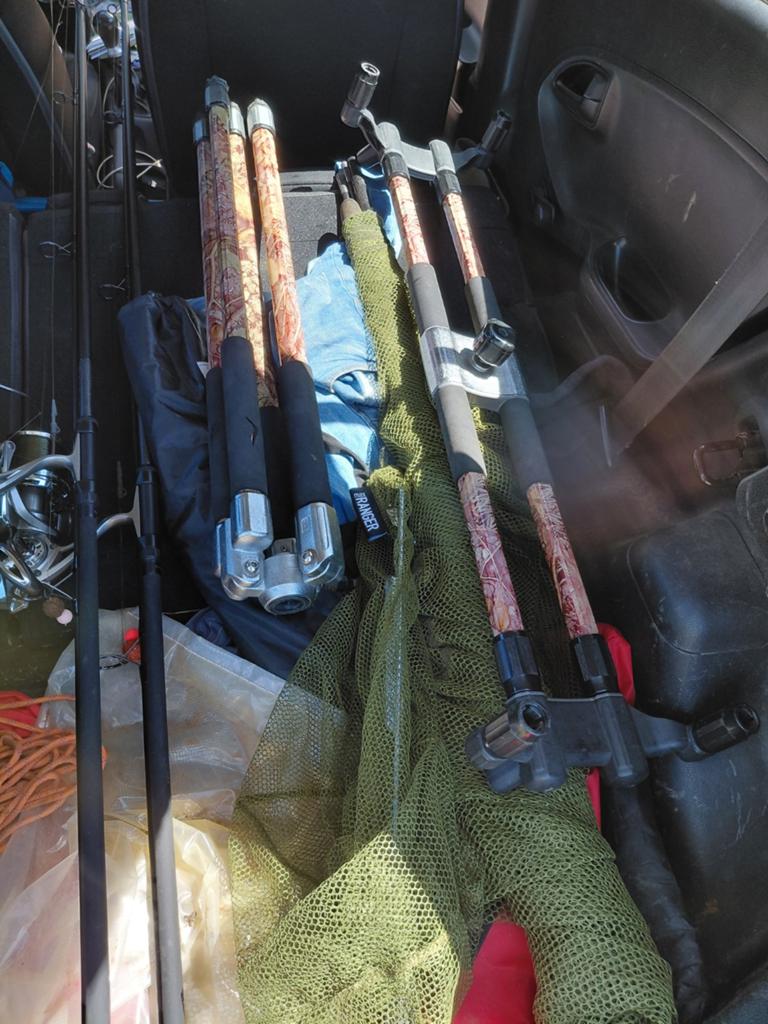 Vends mon matériel de pêche à la carpe et aux leurres, Sports nautiques & Bateaux, Enlèvement ou Envoi