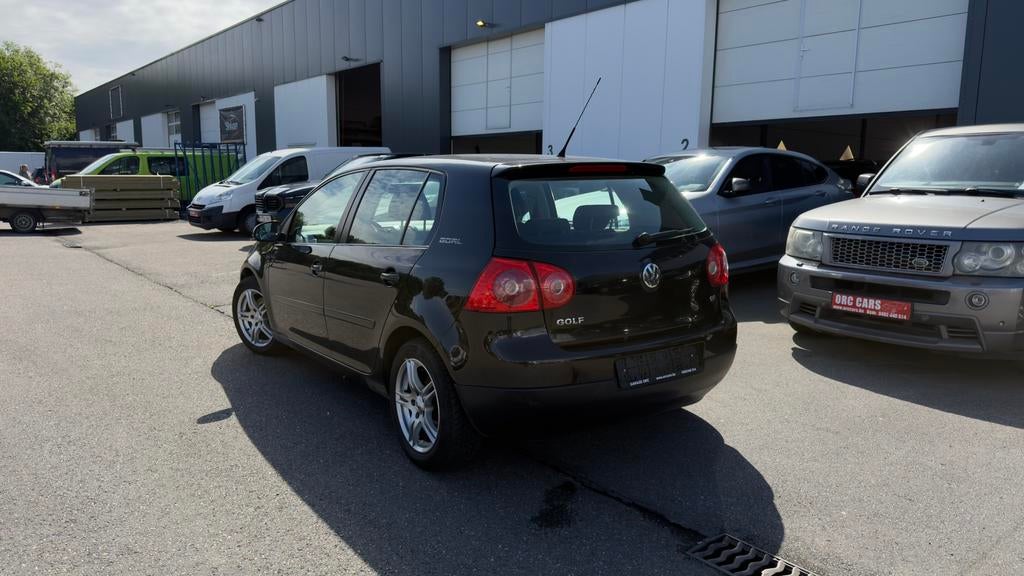 Volkswagen Golf 5 1.6 i Benzine, Auto's, 100 kW, Testrit aan huis, Stof, Zwart