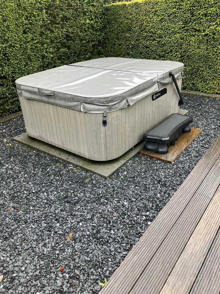 Hotspring jacuzzi jetsetter, Ophalen, Zo goed als nieuw