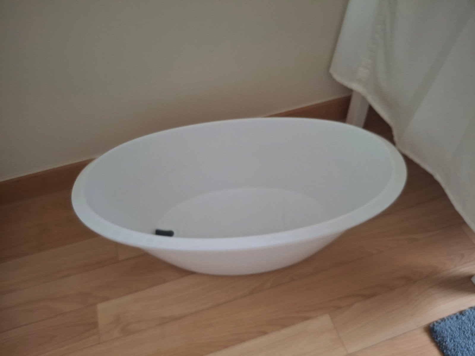 babybadje wit, met makkelijke dop, Ophalen, Zo goed als nieuw