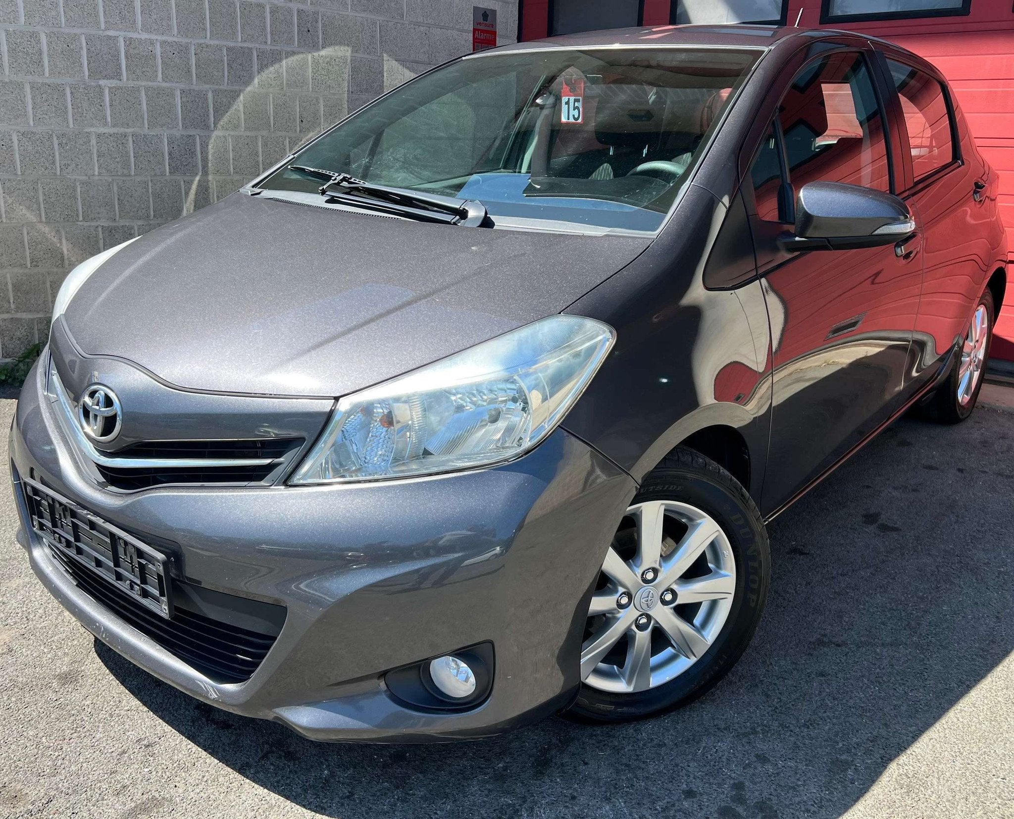 Toyota Yaris 1.33i VVT-i Dynamic + CLIM, Achat, Entreprise, Boîte manuelle, Electronic Stability Program (ESP)