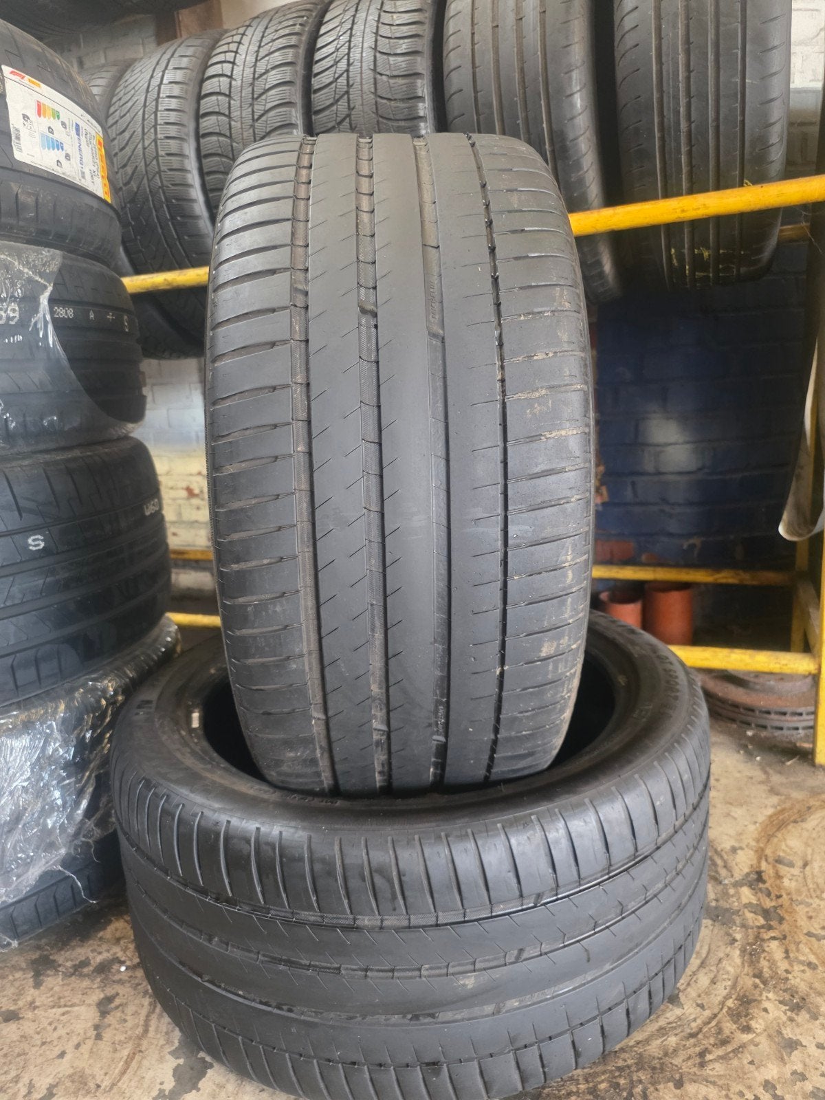 295 40 21 Michelin avec montage et équilibrage, Enlèvement