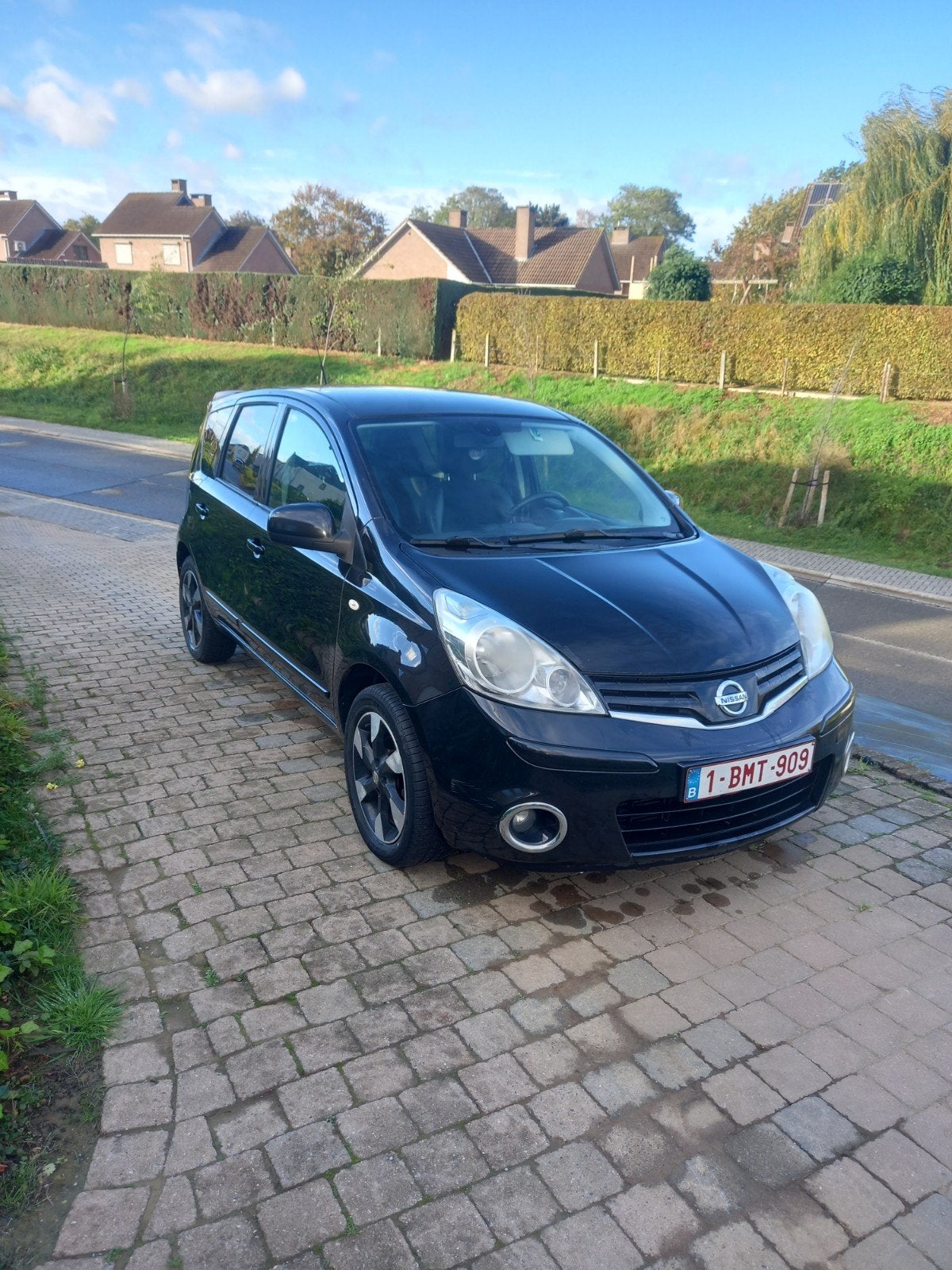 Nissan Note E11 1.5D avec carr pass, Autos, Achat, Boîte manuelle, Noir, 5 portes
