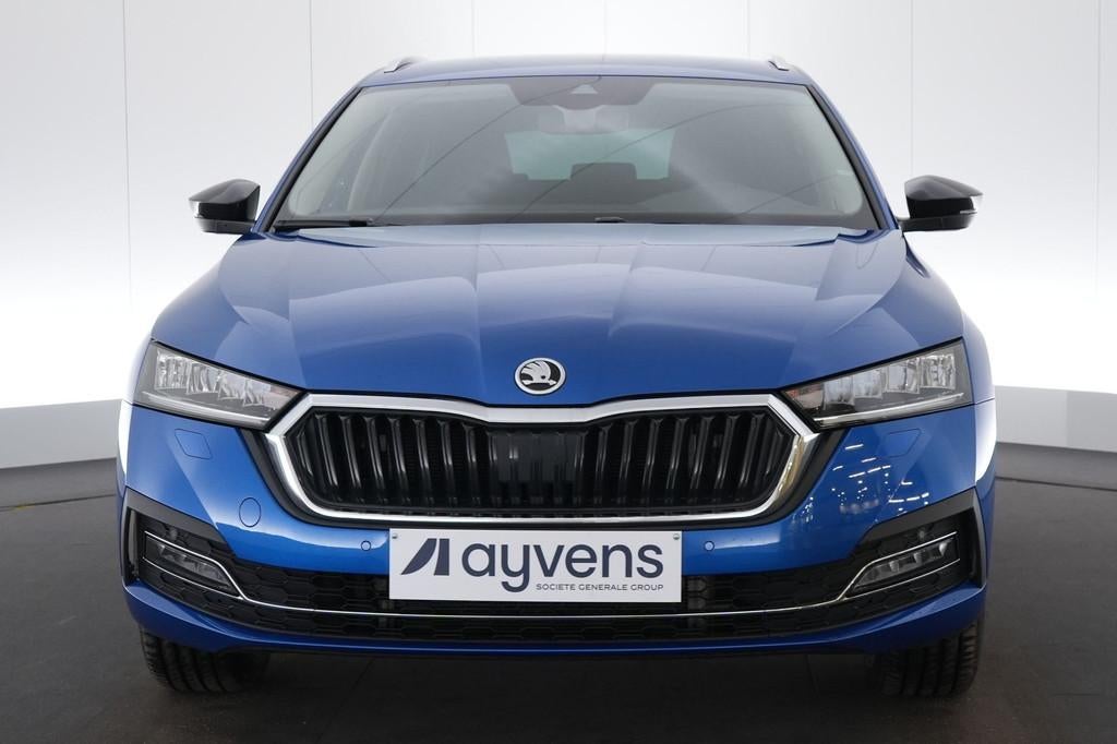 (2ERB549) SKODA OCTAVIA COMBI, Auto's, Skoda, Stof, Gebruikt, Euro 6, Blauw