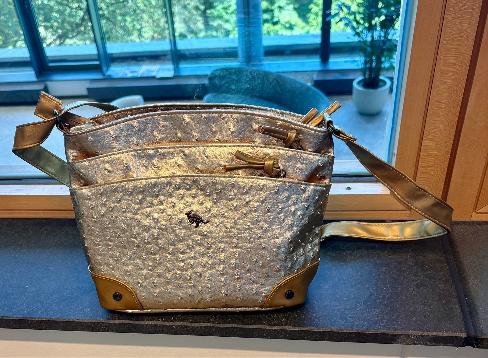Sac à main effet cuir d'autruche - Très pratique et tendance, Enlèvement ou Envoi, Sac à main