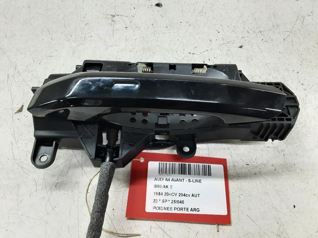 POIGNEE EXTERIEURE ARRIÈRE GAUCHE Audi A4 Avant (B9), Arrière, Mevr. I. Hauben, Audi, Utilisé