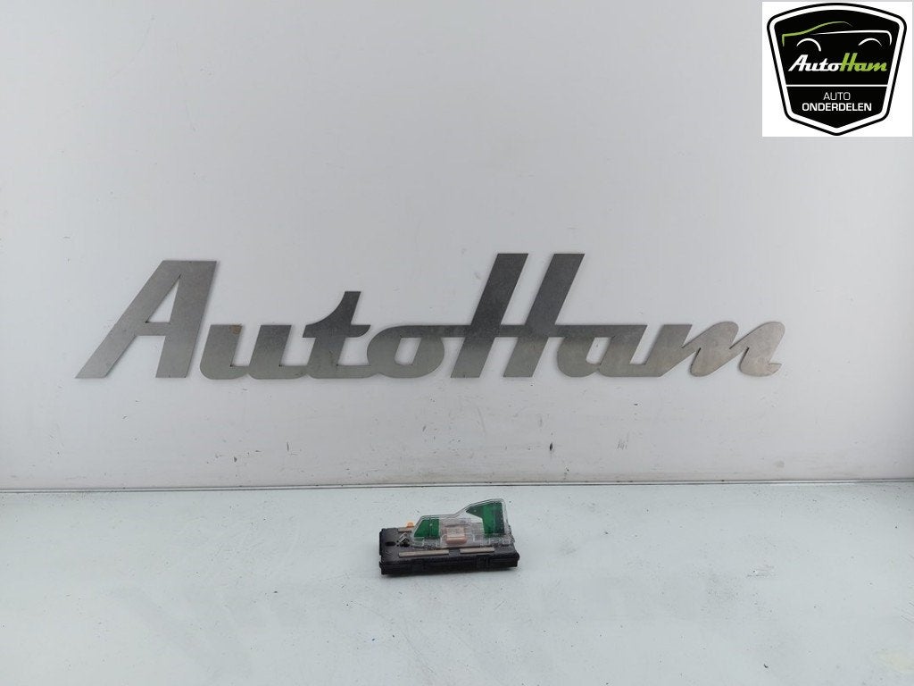 ANTENNE Volvo XC90 II (01-2014/12-2022) (|31438104|), Info@volvocars.com, Volvo Car Germany GmbH, Siegburger Straße 229
50679  Köln, DE