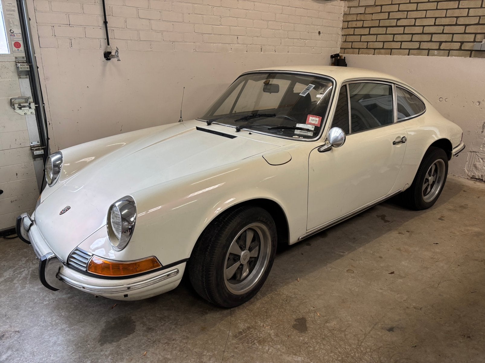 Porsche 911 Coupe 1969 FULL MATCHING NUMBERS, Auto's, Oldtimers, Zwart, Wit, Particulier, 2 deurs