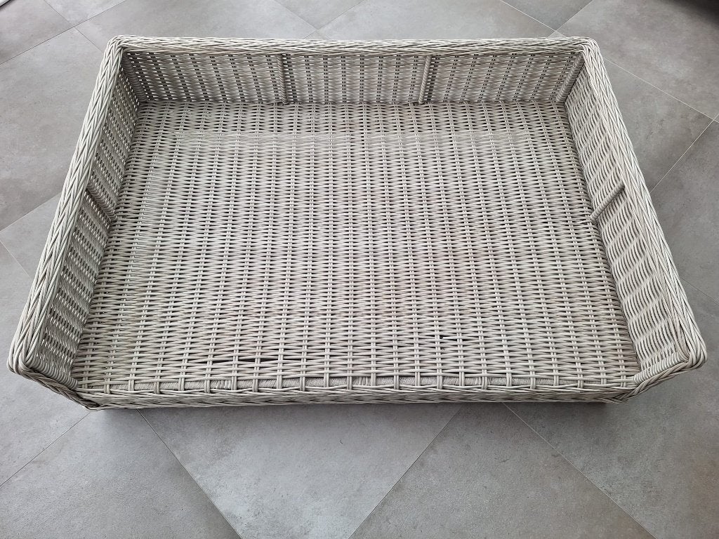 groot honden bed rotan, Ophalen, Zo goed als nieuw