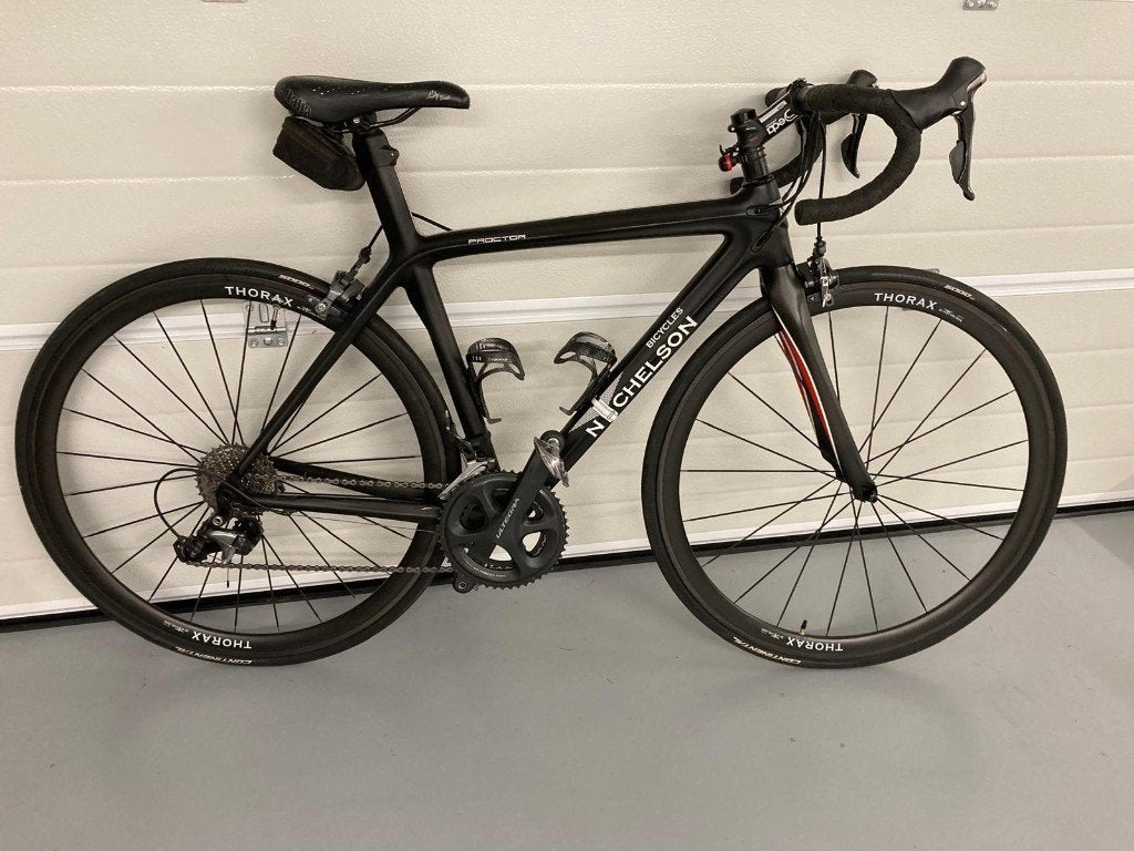 Vélo de route pour femmes avec deux roues de réserve, Vélos & Vélomoteurs, Autres marques, 10 à 15 vitesses, Frein sur jante, Enlèvement