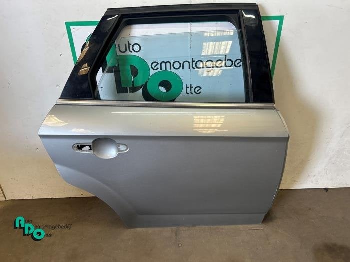 Portière 4portes arrière droite d'un Ford Mondeo (Mondeo 0, -, 3 mois de garantie, Porte, -