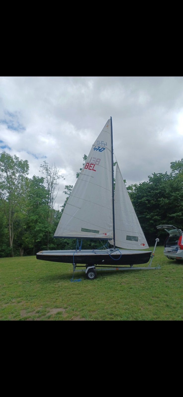470 ZEILBOOT + POLYESTERBENODIGDHEDEN, Watersport en Boten, Ophalen, Zo goed als nieuw, 3 tot 6 meter