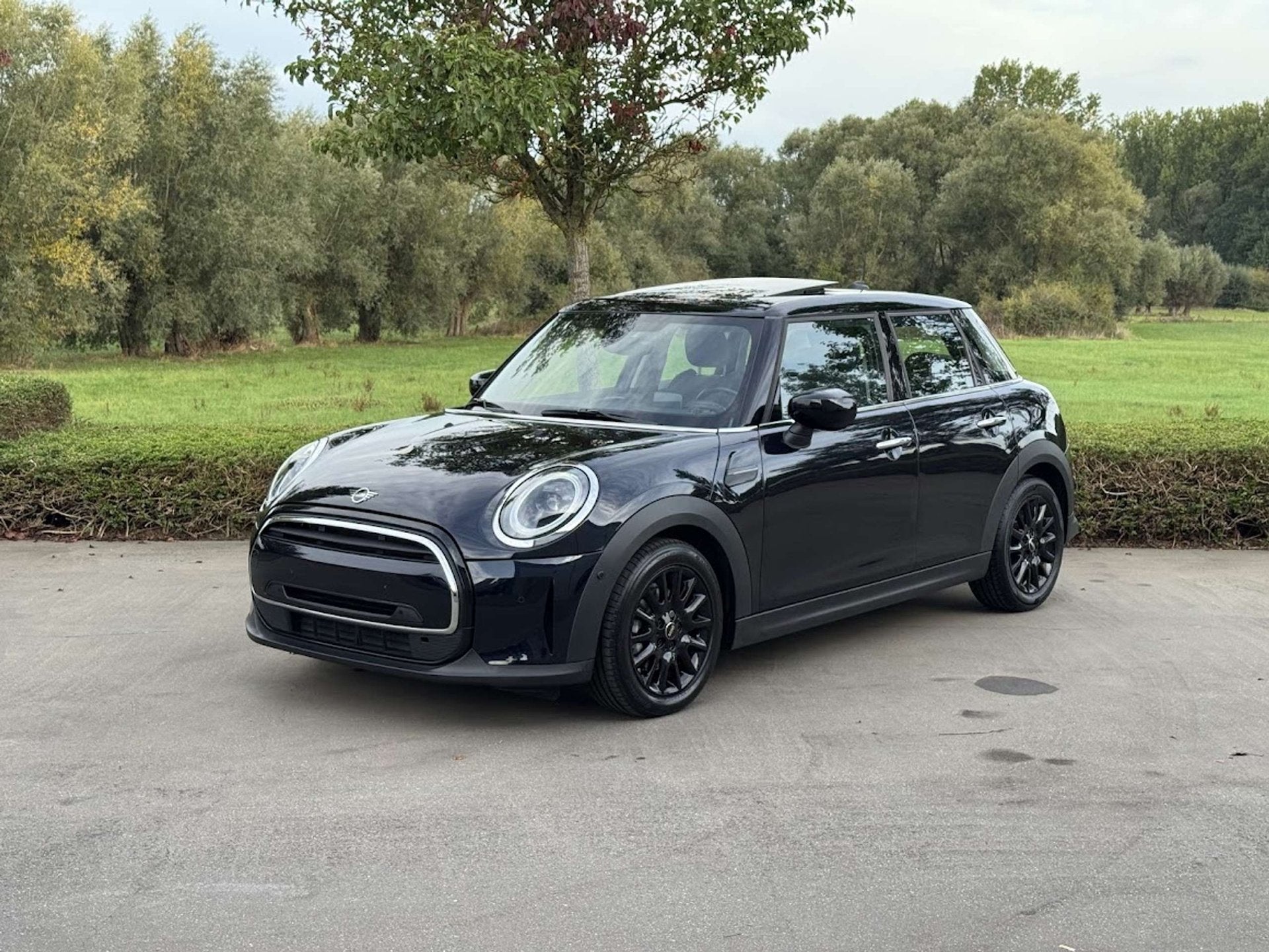 MINI Cooper 5-deurs / AUTOMAAT / PANO / HUD / CAM / KEYLESS, Auto's, Gebruikt, https://public.car-pass.be/vhr/085e3662-3bb2-4a6d-8528-f39125d646ae