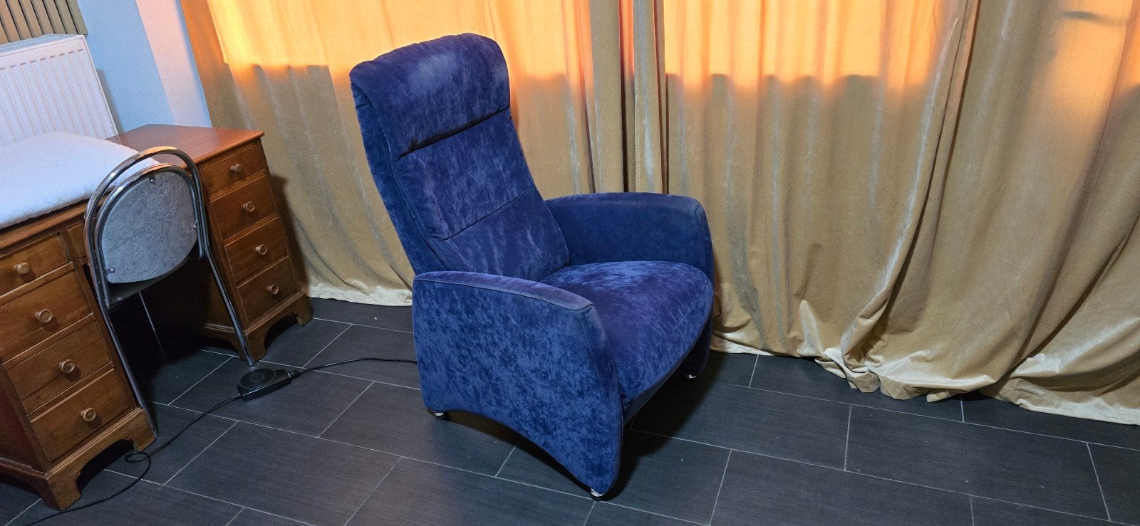 Fauteuil relax électrique de marque hukla allemand en tissu, Maison & Meubles, Enlèvement ou Envoi