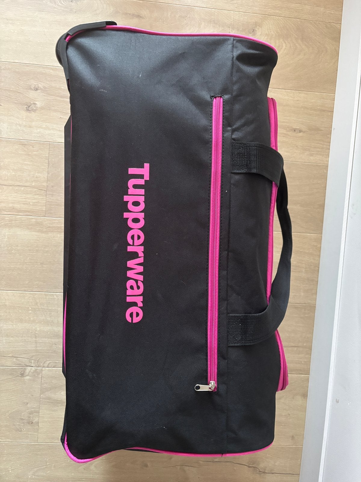 Tupperware trolley, Handtassen en Accessoires, Ophalen, Zo goed als nieuw, Wieltjes