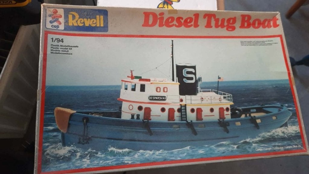 Revell epic authentic diesel tug boat 1/94, Hobby en Vrije tijd, Modelbouw | Boten en Schepen, Ophalen of Verzenden, Zo goed als nieuw