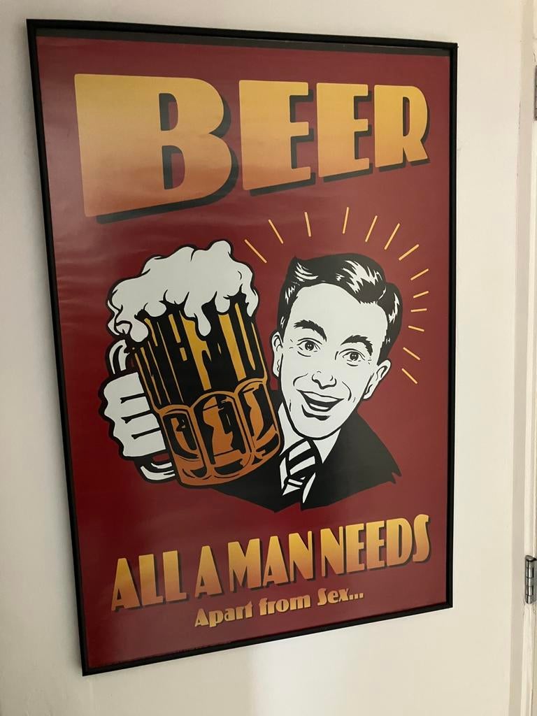 Poster met kader beer all a man needs, Ophalen, Zo goed als nieuw