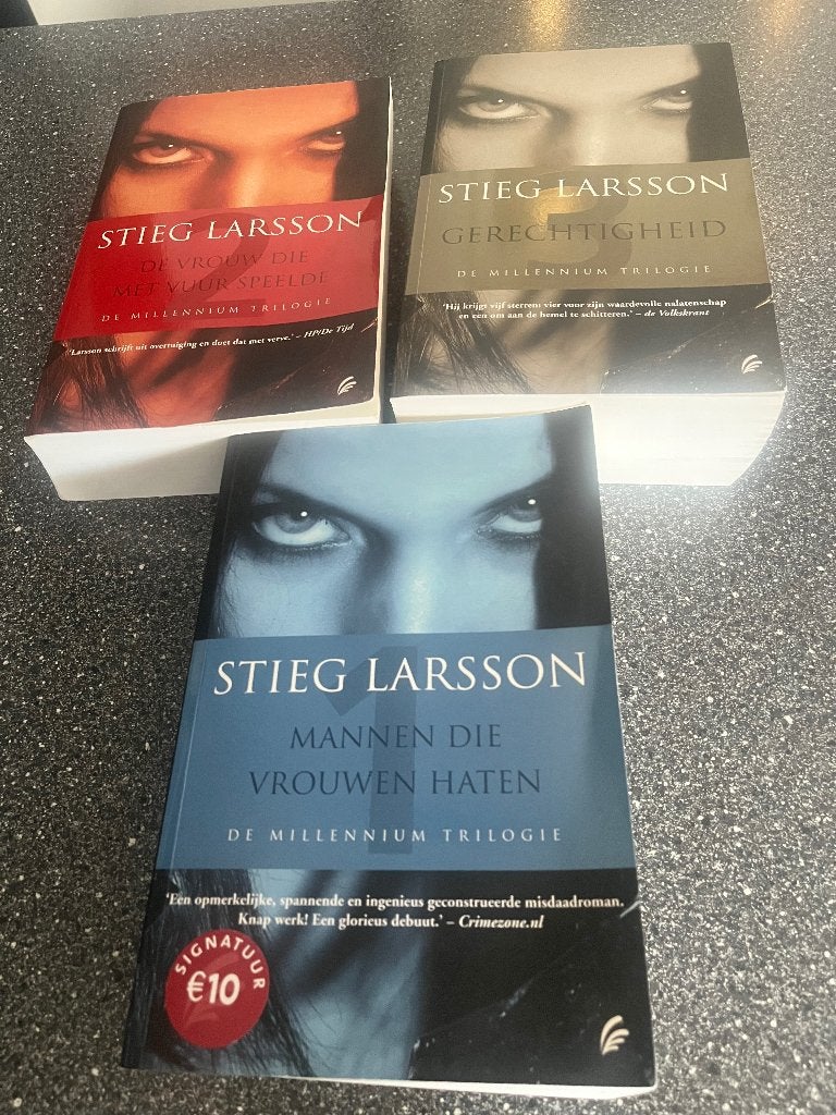 3 boeken Stieg Larsson, Ophalen of Verzenden, Gelezen, Stieg Larsson