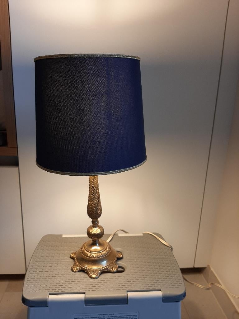ancienne lampe à poser, Enlèvement ou Envoi
