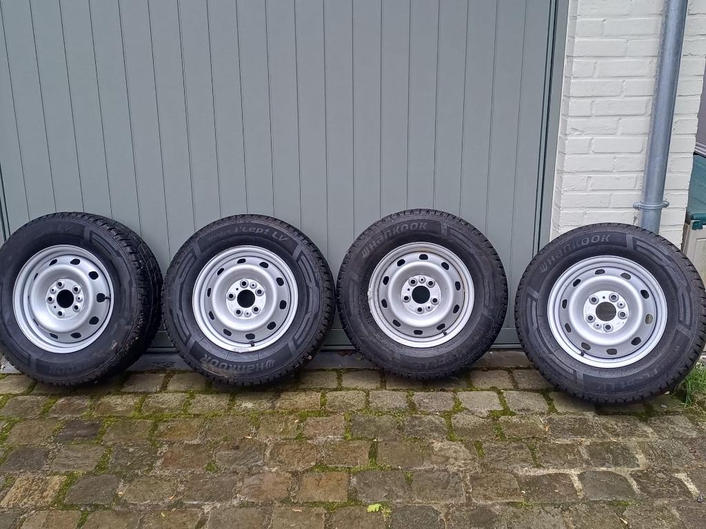 4 pneus hiver sur jantes acier (comme neufs!), Autos : Pièces & Accessoires, Pneus & Jantes, 15 pouces, Pneu(s), Enlèvement, Utilisé
