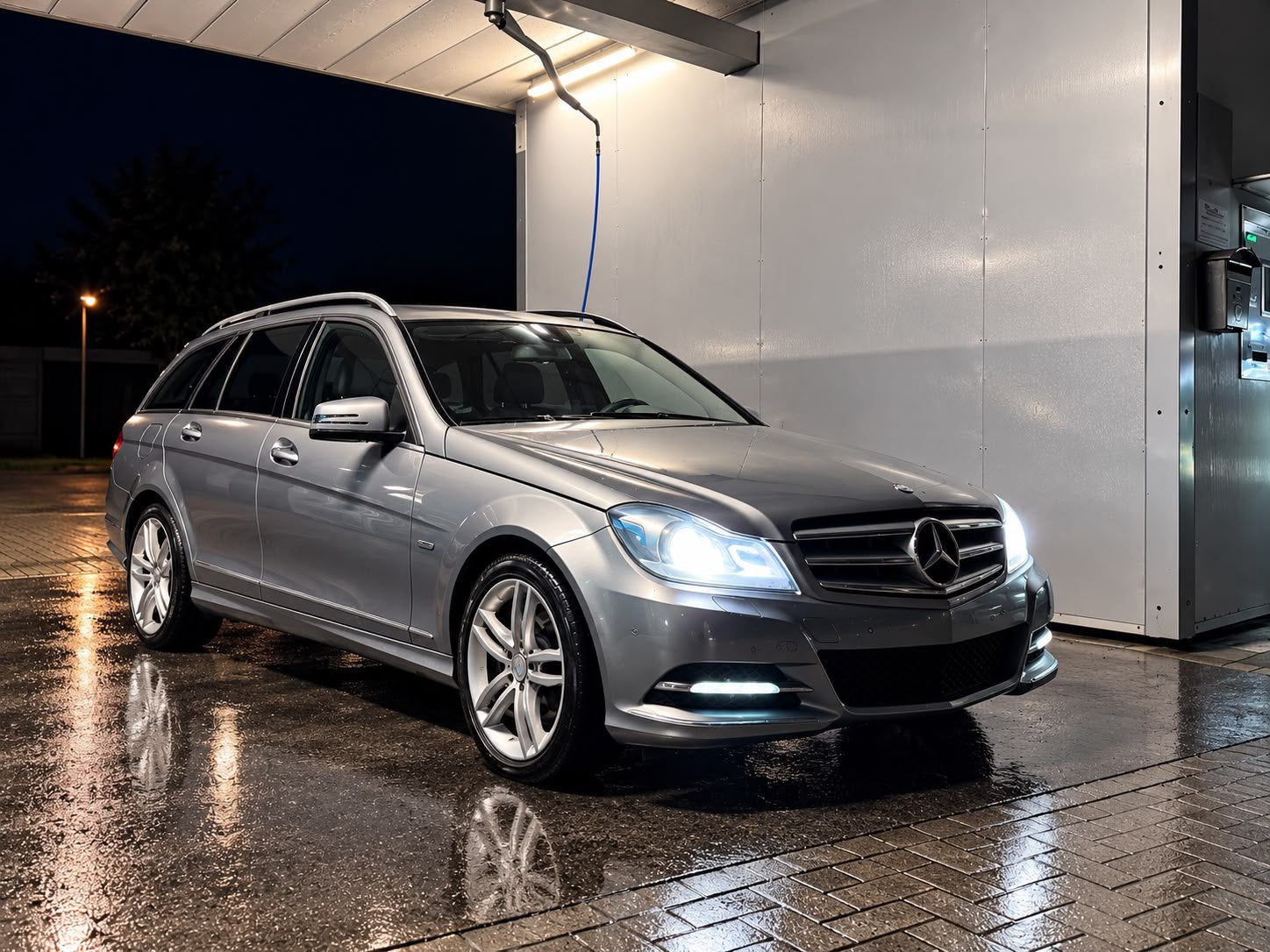 MERCEDES C200 CDI / AUTOMAAT! / FACELIFT! / AVANTGARDE!, Achterwielaandrijving, Zwart, Leder en Stof, 5 deurs