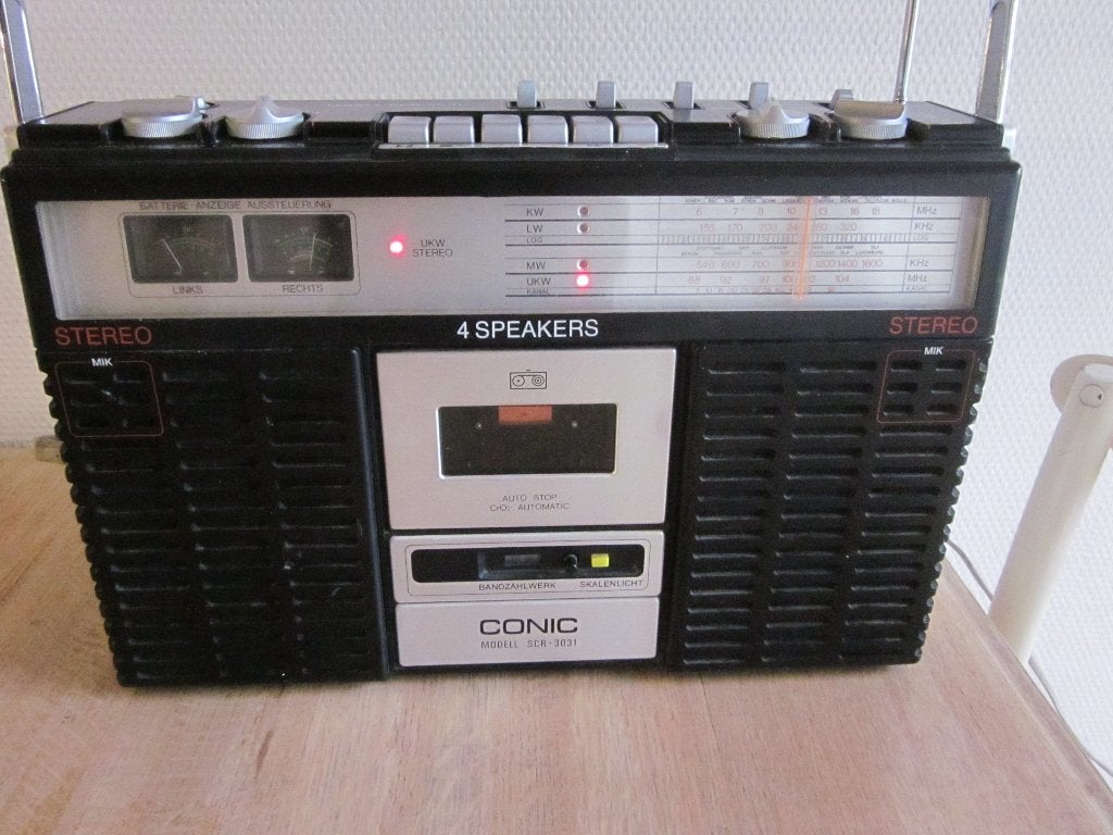 Cassette radio conique sur secteur, TV, Hi-fi & Vidéo, Radios, Enlèvement ou Envoi, Utilisé, Radio