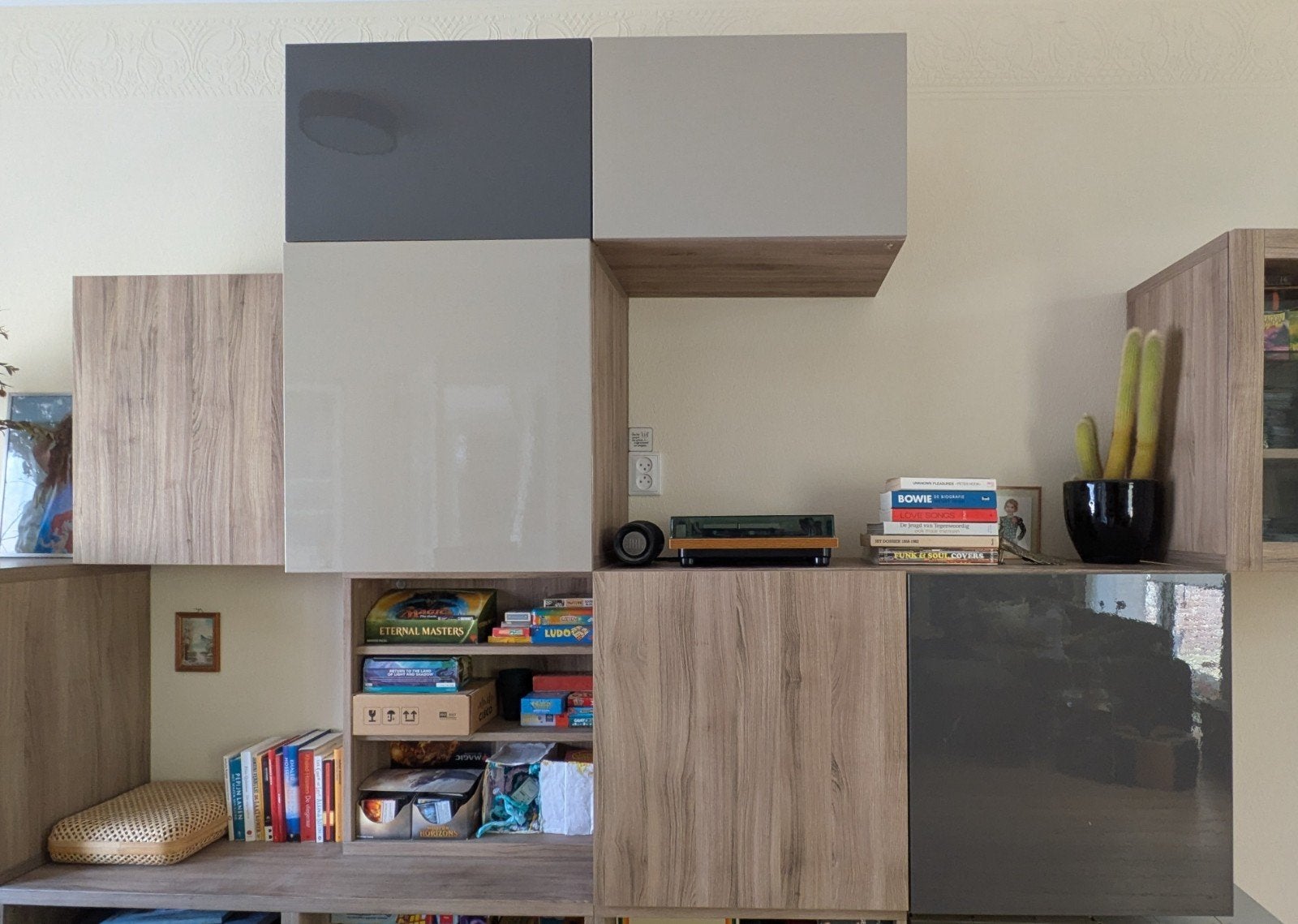 Ikea BESTA fronten hoogglans beige/crème, grijs en zwart, Moins de 25 cm, Enlèvement, Utilisé, Moins de 150 cm