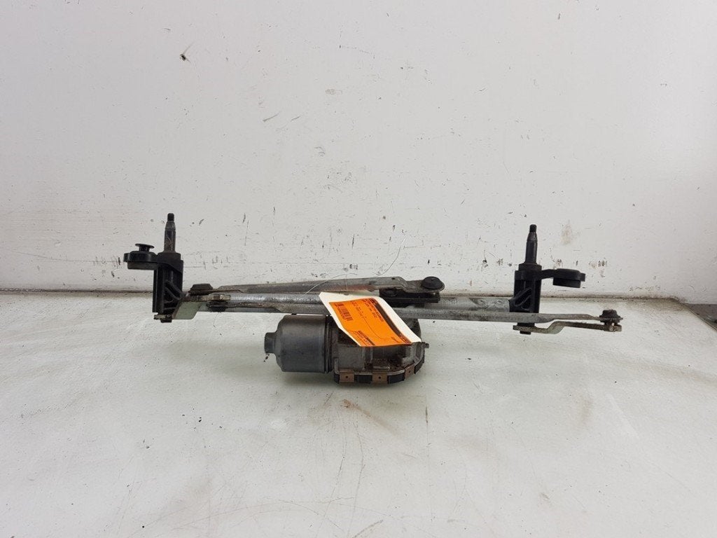 RUITENWISSER MECH + MOTOR Seat Leon (5FB) (01-2012/08-2020), Robert Bosch AG, Gebruikt, Seat, Robert-Bosch-Allee 1
74232  Abstatt, DE