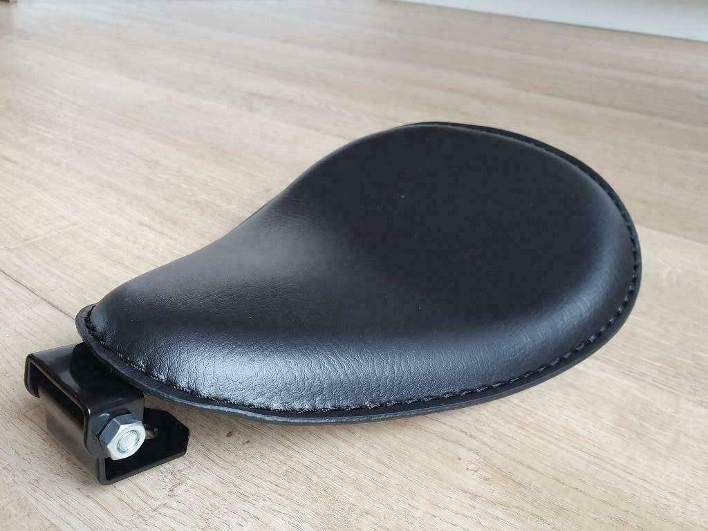 Zadel voor Bobber, Chopper, Custom solo mono zitje, Motoren, Ophalen of Verzenden