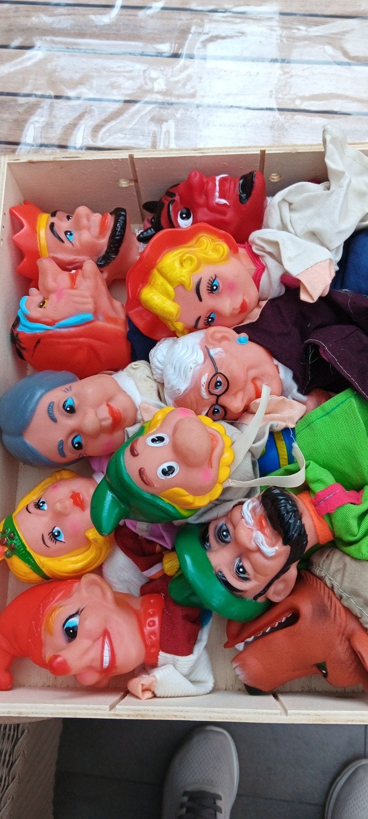 poupées de spectacle de marionnettes, Collections, Enlèvement