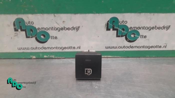 Centrale deurvergrendeling Schakelaar van een Citroen Berlin, Auto-onderdelen, Overige Auto-onderdelen, Citroën, Gebruikt, 3 maanden garantie