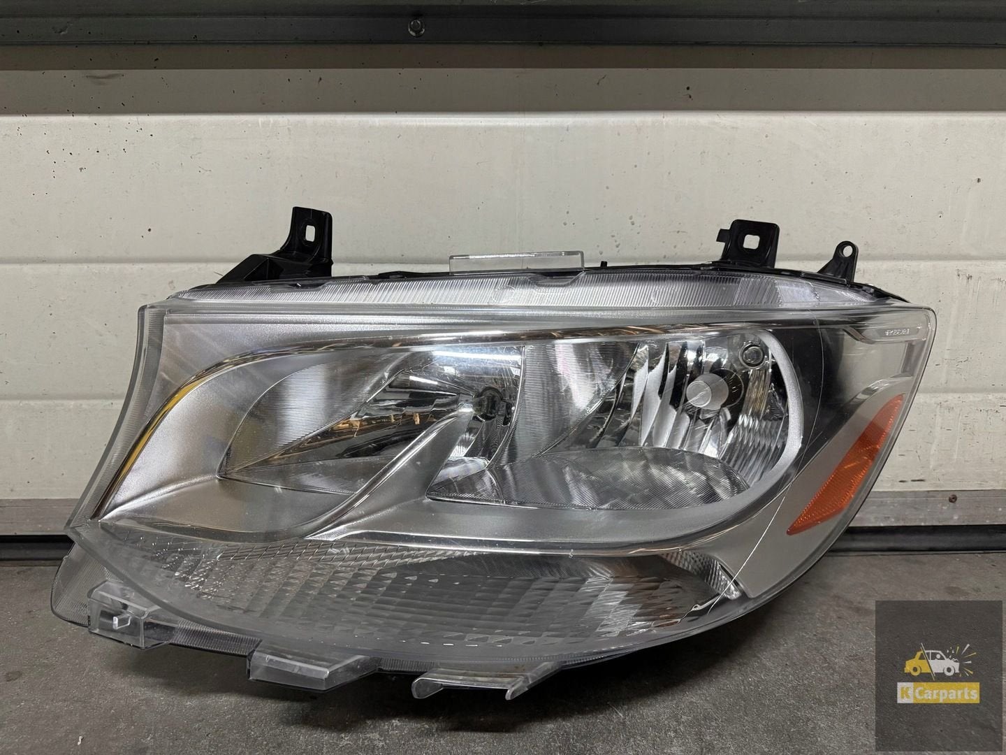 A9109060400, feu arri re gauche Mercedes Sprinter W 910 USA, Mercedes-Benz AG, Mercedes-Benz, Utilisé, Mercedesstrasse 120
70372  Stuttgart, DE