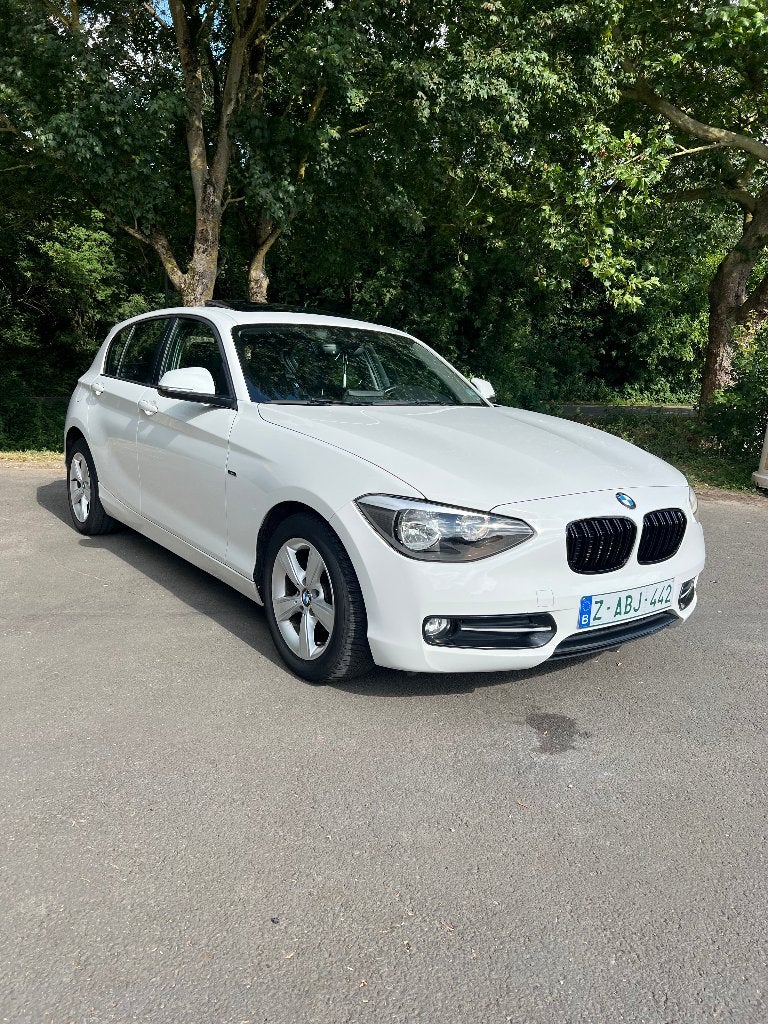 BMW 114i Sport, Autos, 4 portes, Entreprise, Boîte manuelle, Noir