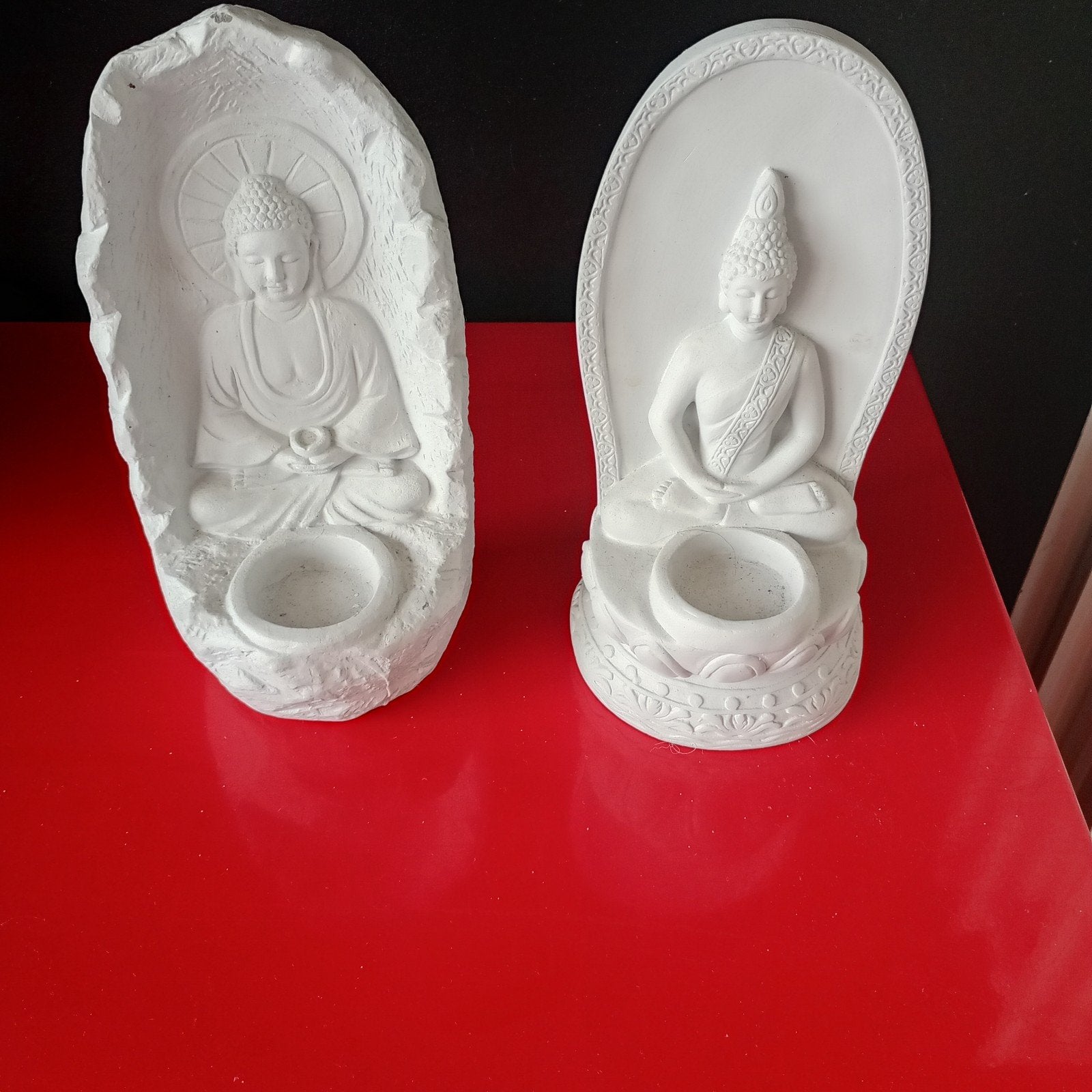 2 boedha theelicht houders in steen, hoogte 23cm, samen 7€, Ophalen