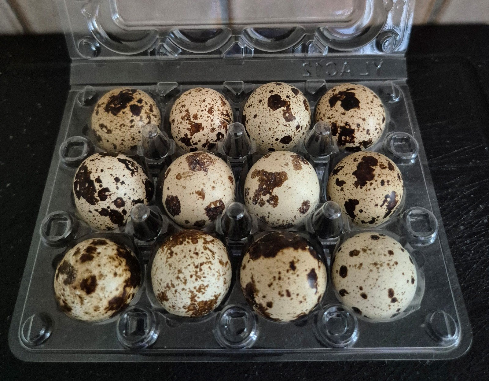 Kwartel Eet Eieren, Diversen, Levensmiddelen, Ophalen